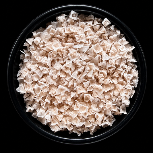Vesalt Selection Pinke Salzflocken – zartes Flockensalz aus gelöstem Kristallsalz, handgefüllt